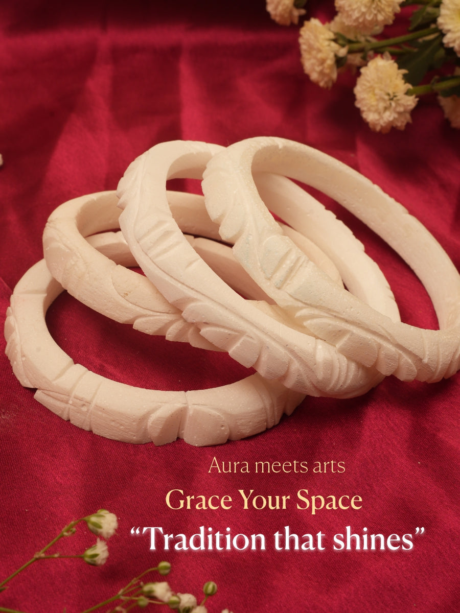 Conch Bangle (Pair)