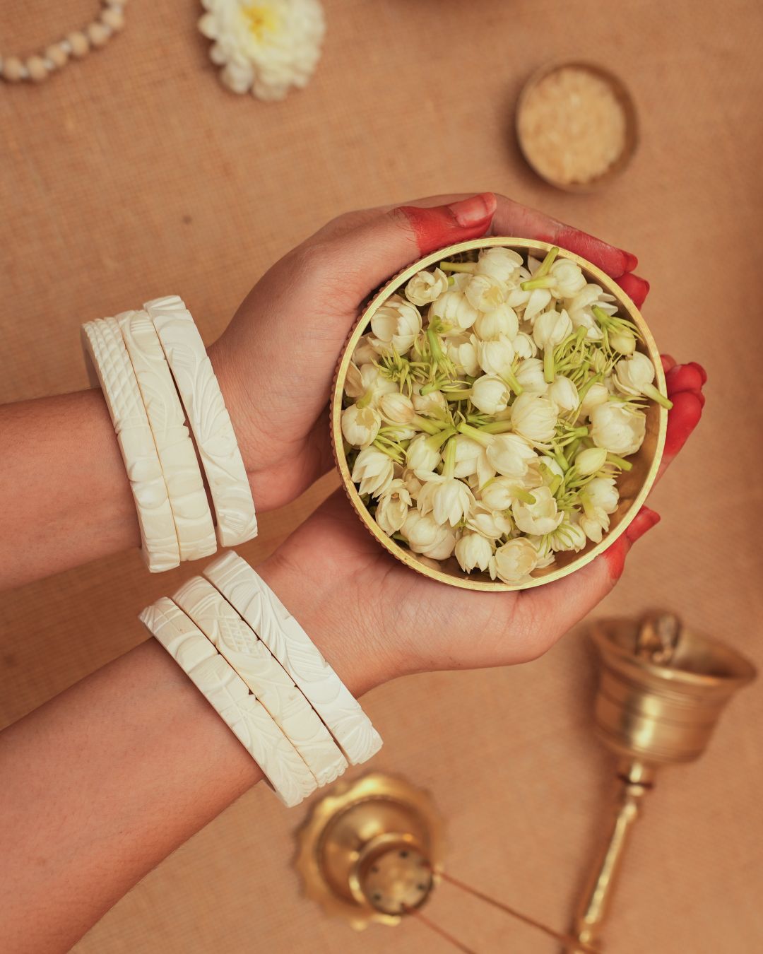 Conch Bangle (Pair)